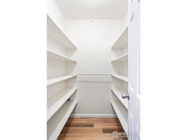 Building Photo - 6545 Kalua Rd