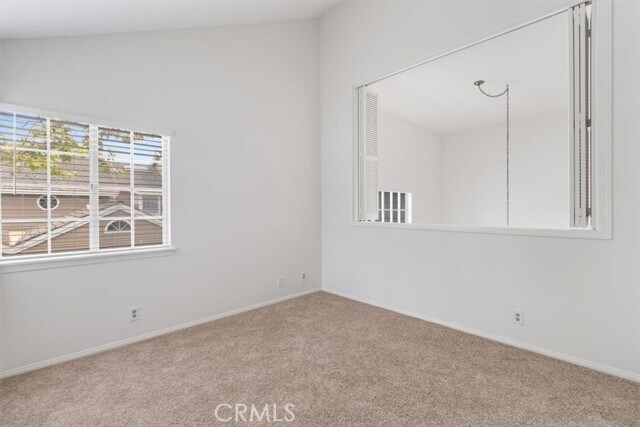 Building Photo - 480 Kakkis Dr