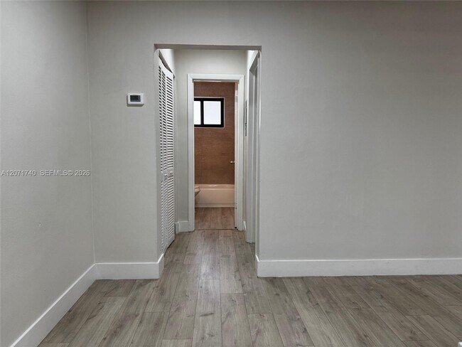Building Photo - 1330 W 29th St