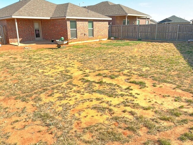 Building Photo - 1303 Terra Cotta St