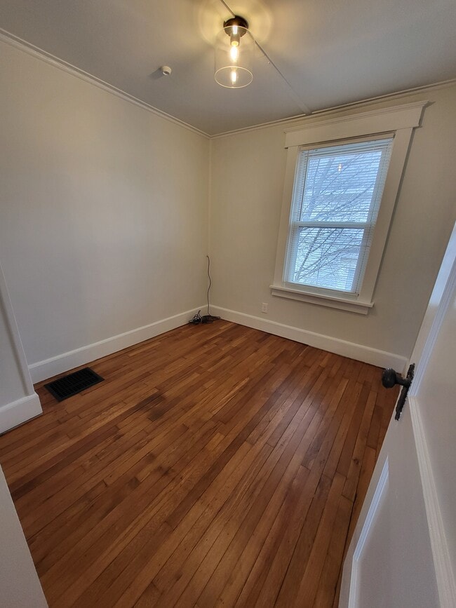 Building Photo - 3688 NY-43
