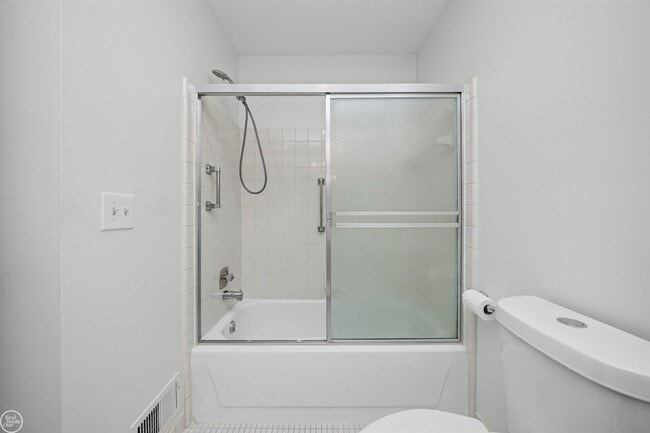 Building Photo - 24692 N Meadow Dr