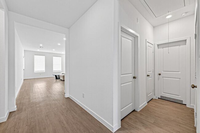 Building Photo - 16307 Chestnut Hvn Ln