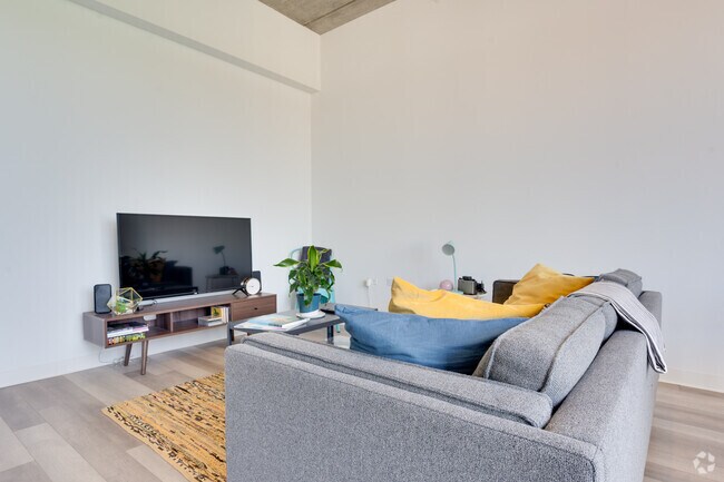 Interior Photo - The Nelson