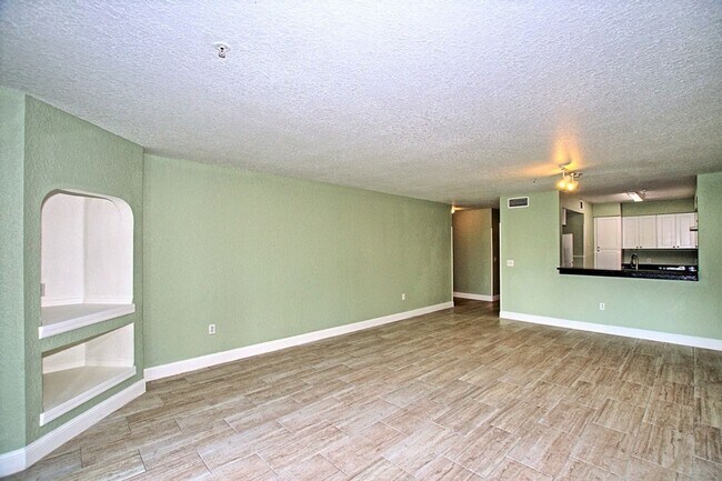 Building Photo - 1 bed/ 1 bath with one car garage in Audub...