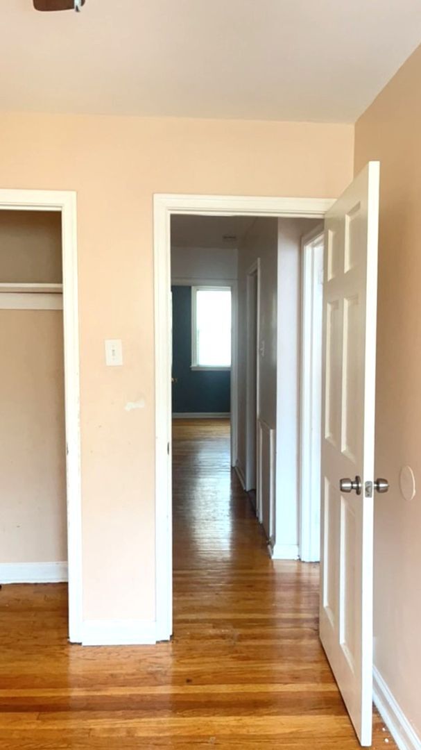 Building Photo - Stunning 3-Bedroom Townhome in East Oak Lane! Available NOW!