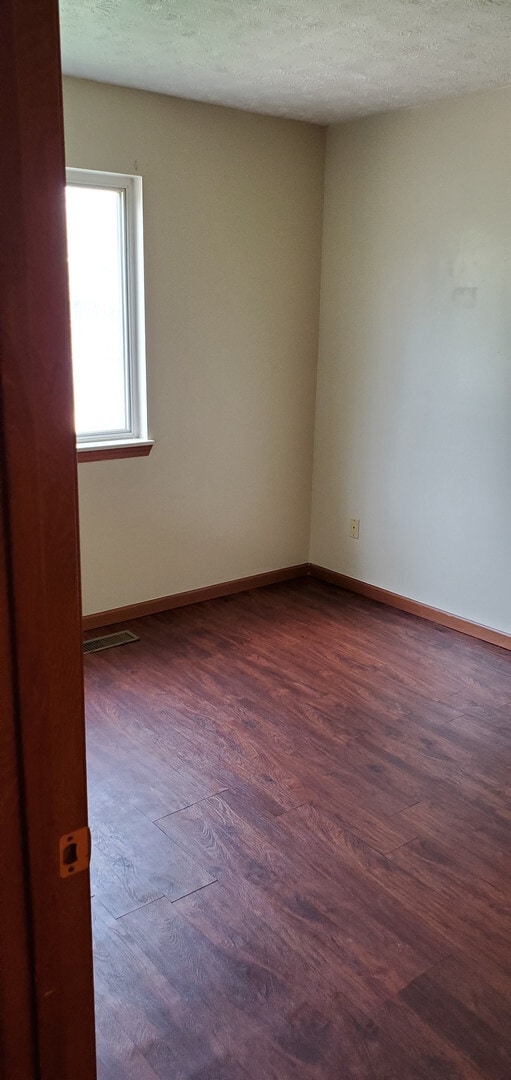Building Photo - 2BDRM DUPLEX FOR RENT LORAIN, OHIO