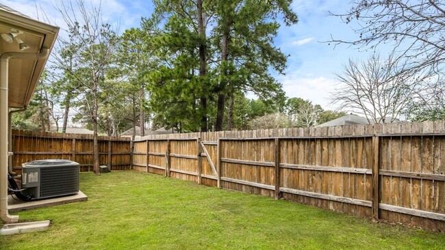 Building Photo - 11226 Glenforest Dr