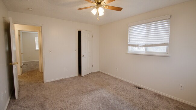 Building Photo - 2455 S Bluff Rd