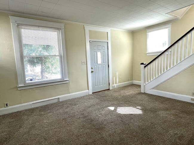 Building Photo - 111 S Edgewood Ave