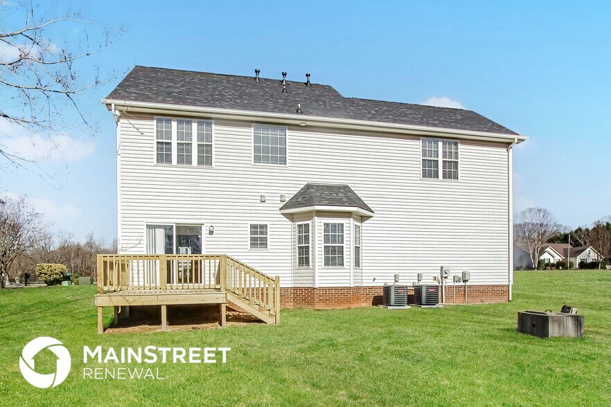 Building Photo - 108 Hunters Trace Dr