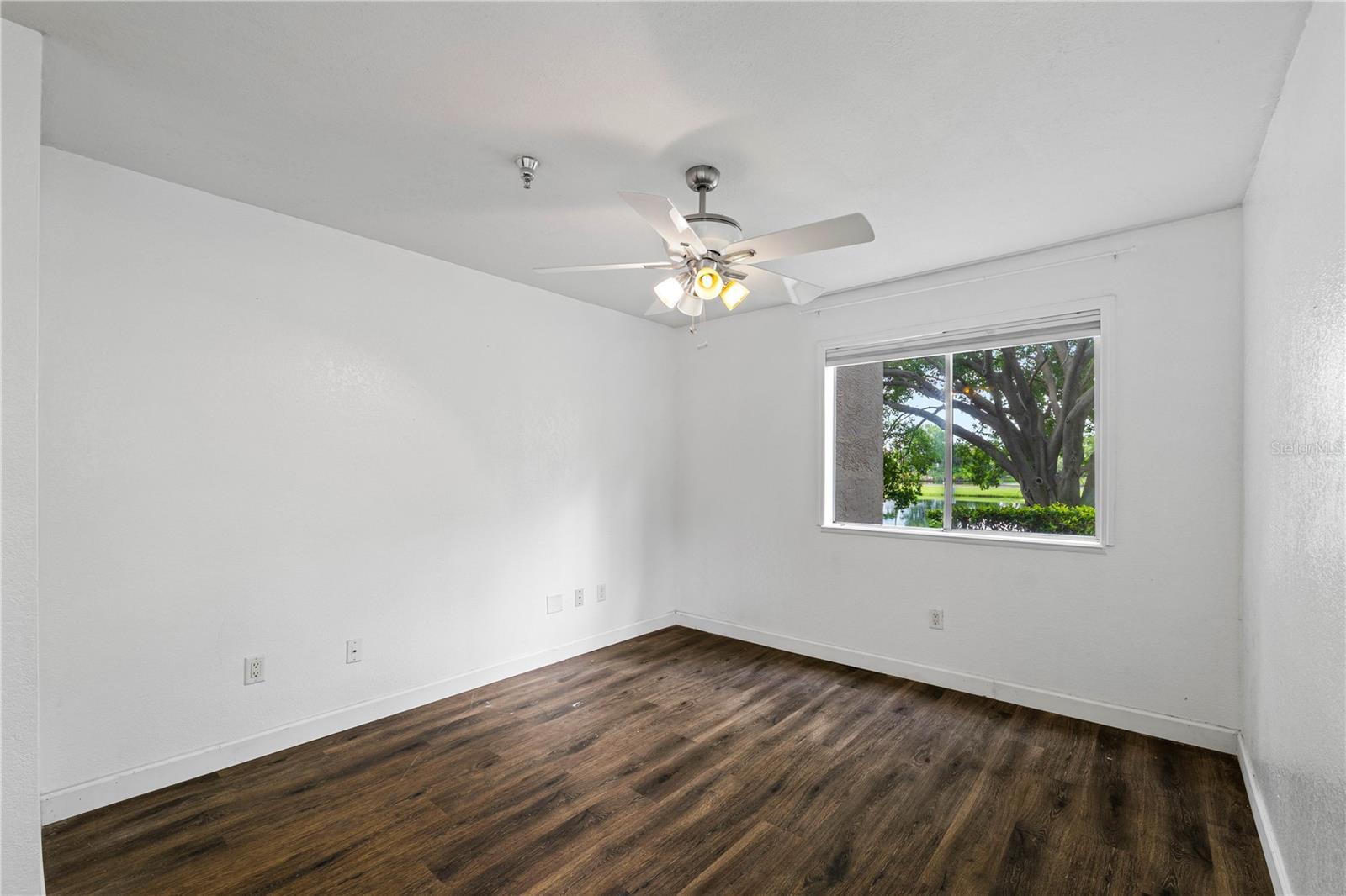 Building Photo - 10263 Gandy Blvd N