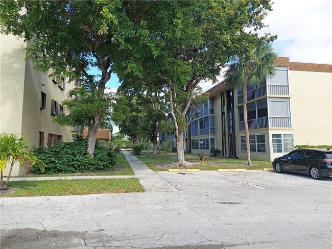 Building Photo - 367 S Federal Hwy