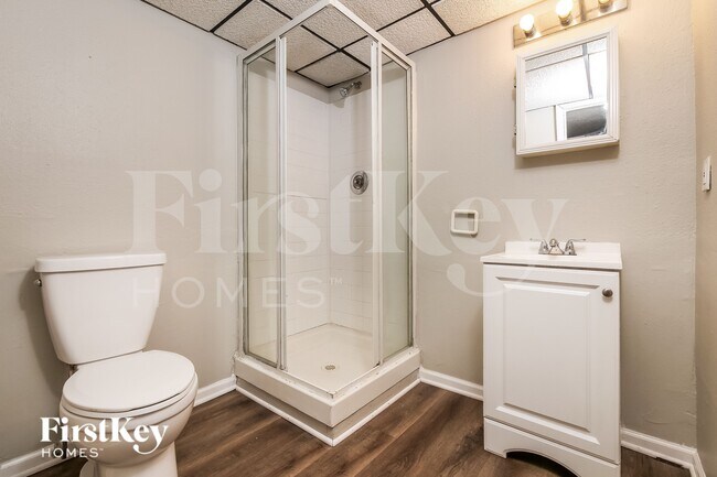 Building Photo - 19304 E 7th St N