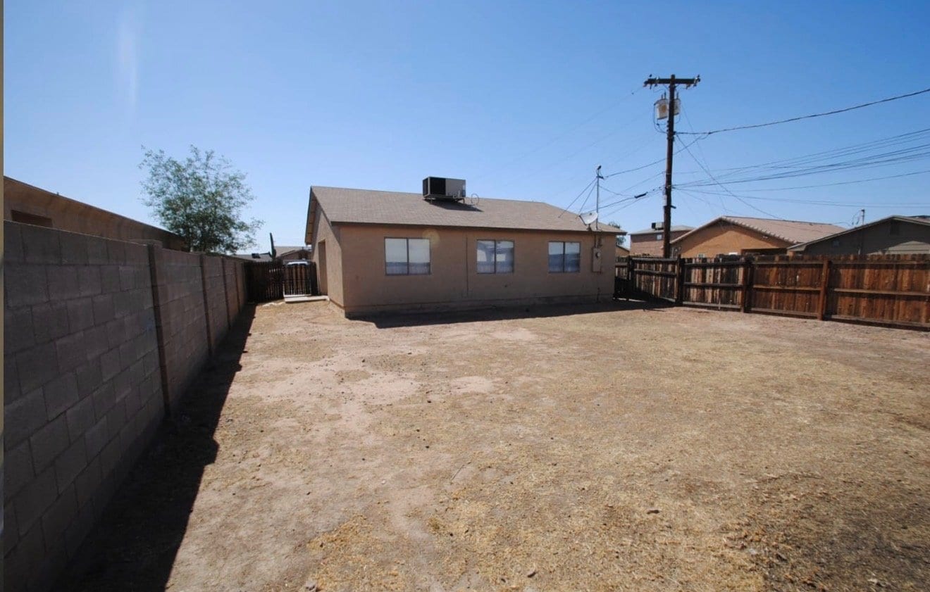 Building Photo - 1429 S 14th Ave