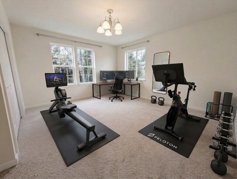 Building Photo - 18200 NE 110th St