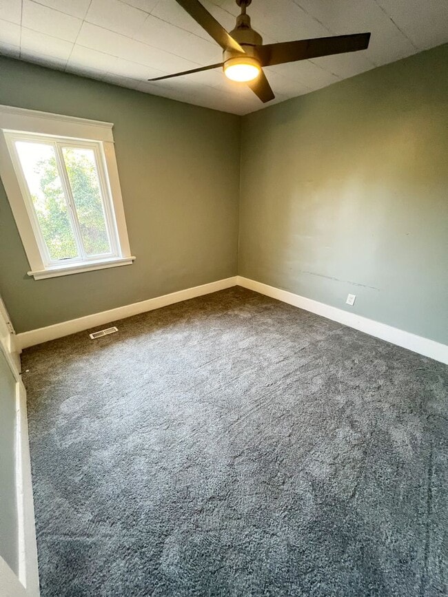 Building Photo - 4 Bed/2 Bath Home in North Park!