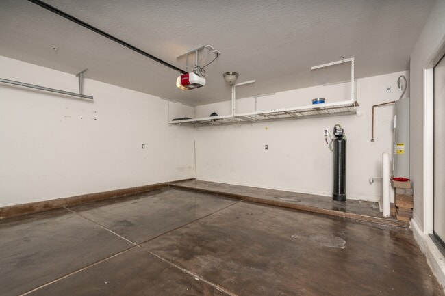 Building Photo - 17674 N 77th Pl