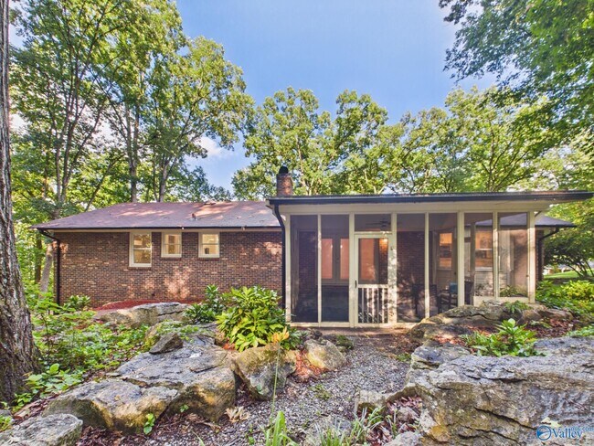 Building Photo - 6808 Jones Valley Dr SE