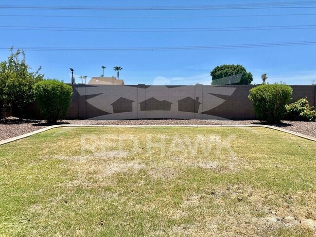 Building Photo - 809 W Peralta Ave