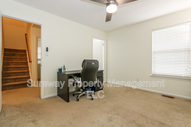 Building Photo - 1404 Wharton Rd
