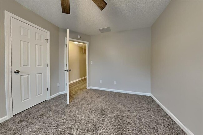 Building Photo - 2075 Beckenham Pl