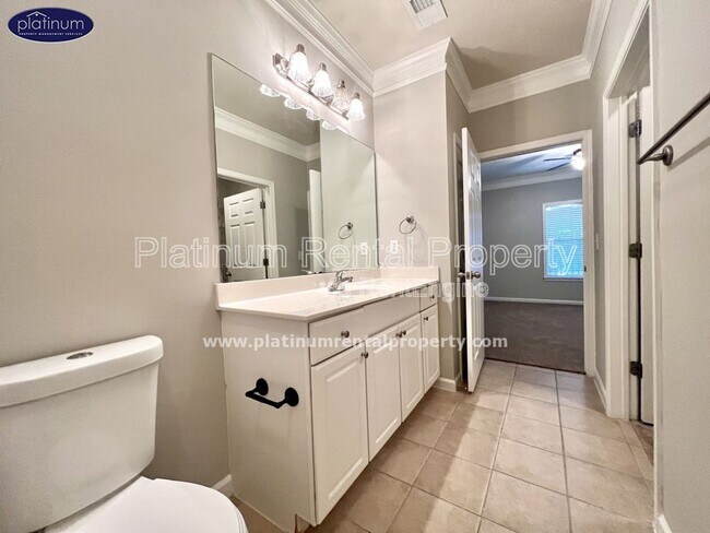 Building Photo - 1850 Cotillion Dr