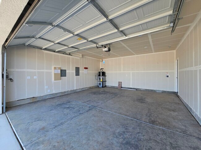 Building Photo - 3569 Vestland Wy