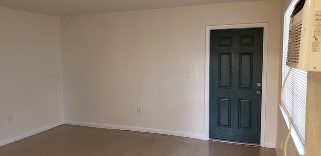Living Area - 17 NW 70th St