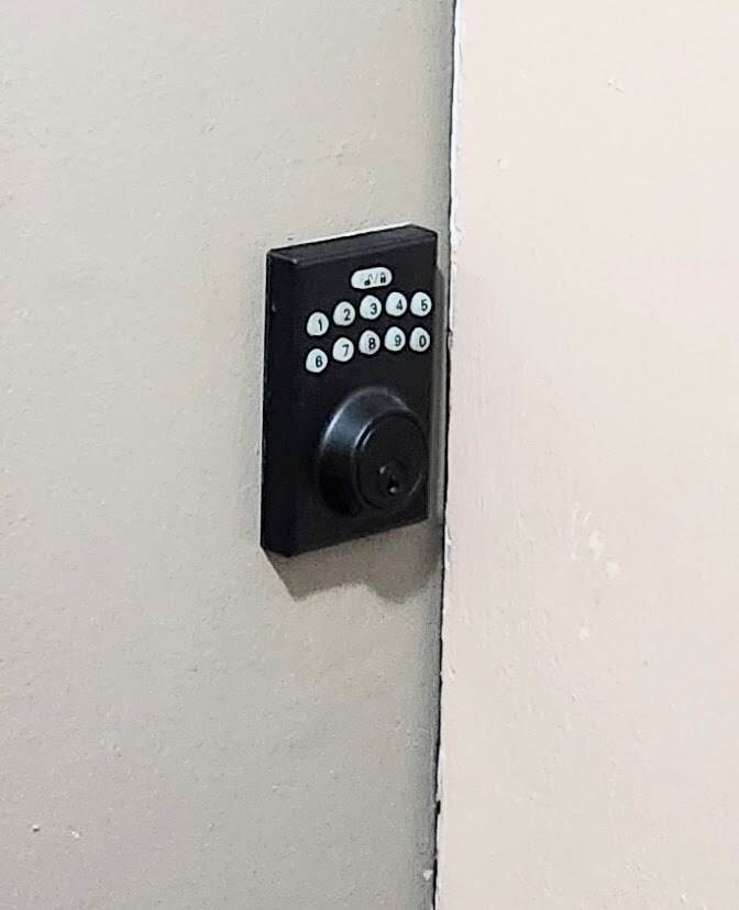 Building Photo - 3025 Devereaux Ave