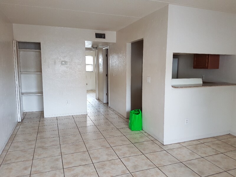 Building Photo - 245 N Halifax Ave