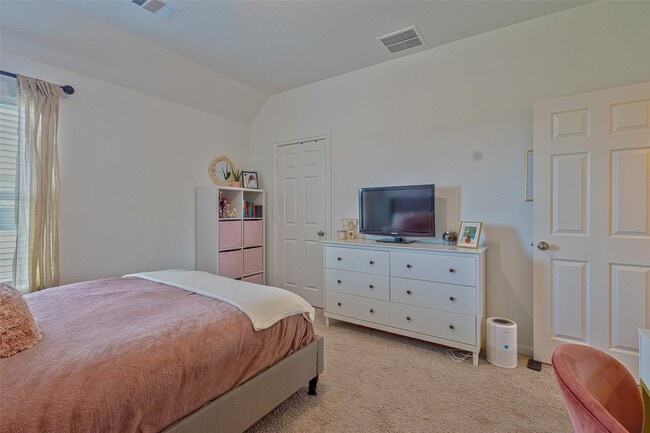 Building Photo - 31502 Willows Bracken Ct