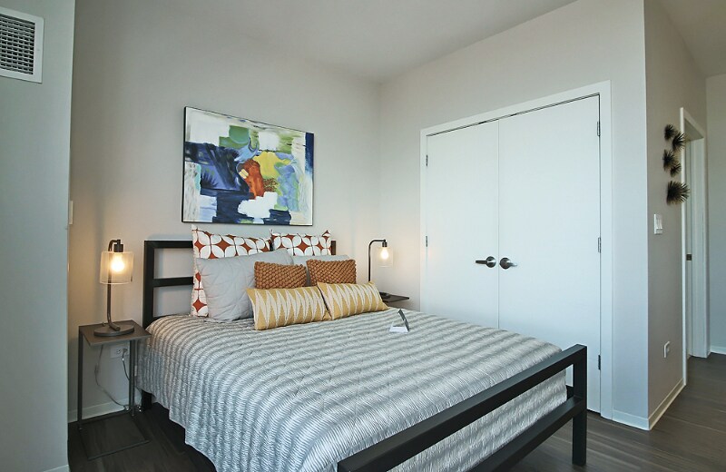 Building Photo - 209 S Halsted St