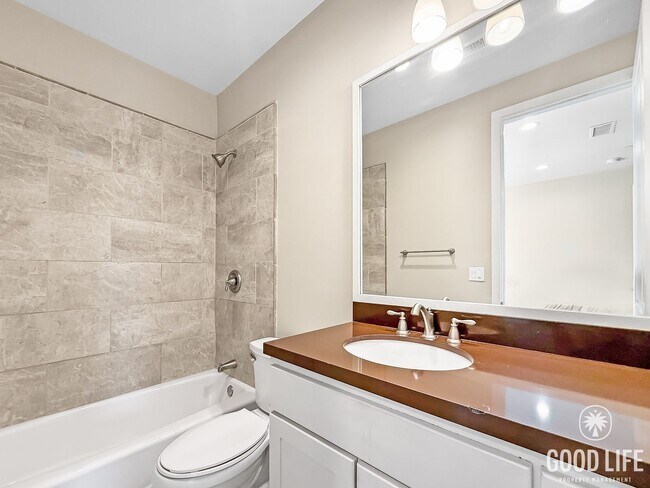 Building Photo - Updated 4BD/3.5BA Rental With 3-Car Garage in Menifee