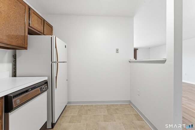 Building Photo - 2316 Cromwell Hills Dr