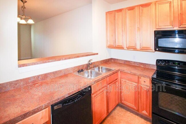 Building Photo - 2244 Ashley Crossing Dr