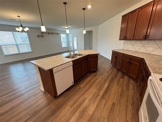 Building Photo - 14225 Silver Lace Ln