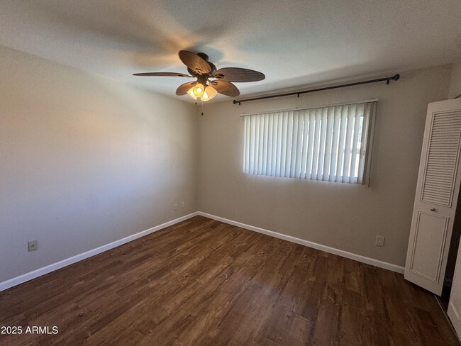 Building Photo - 818 E Todd Dr