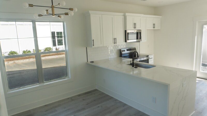 Building Photo - 850 Maxine Ct