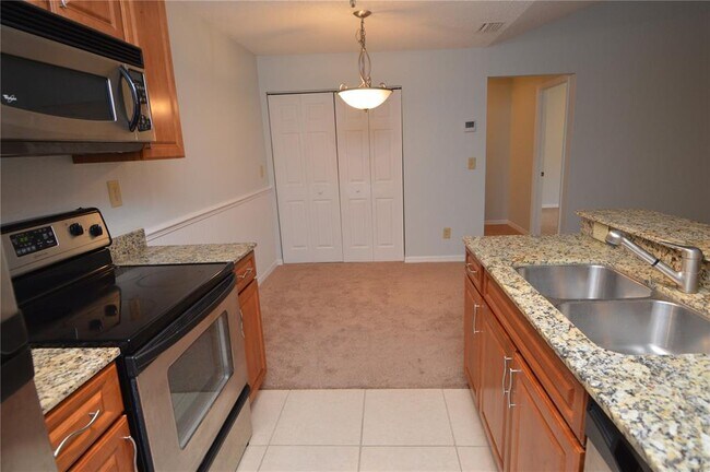 Building Photo - 10265 Gandy Blvd N