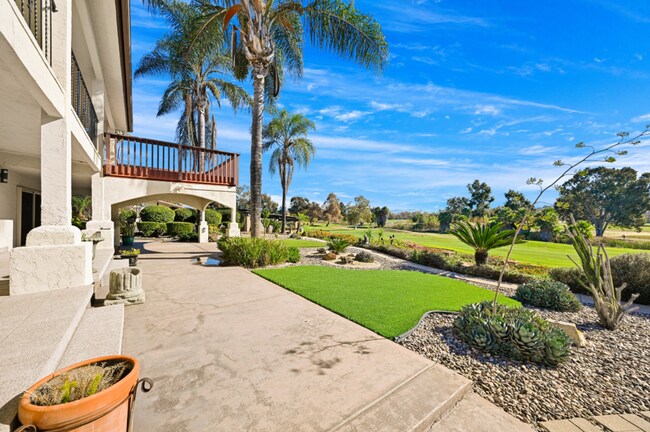 Building Photo - Gorgeous 3BD/3BA Home on a Golf-Course with Expansive Mountain Views! $5,000/mo