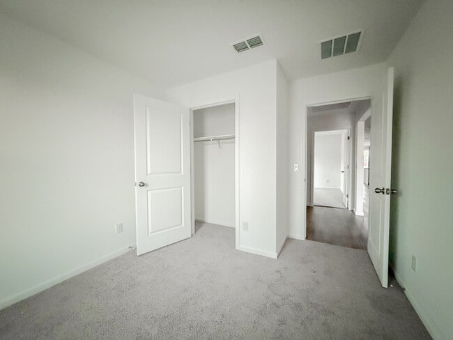 Building Photo - 8693 W Valdez Dr