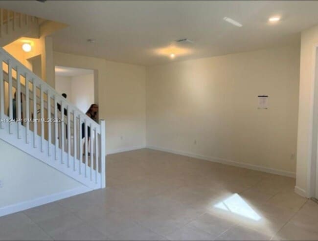 Building Photo - 3229 W 106th Terrace