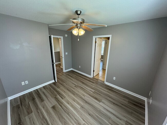 Building Photo - 3BR/2BA Home For Rent