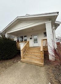 Building Photo - 1949 Linden Ave