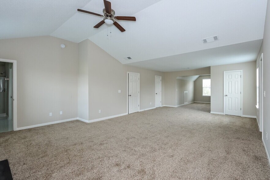 Building Photo - 255 Hillside Oak Ln