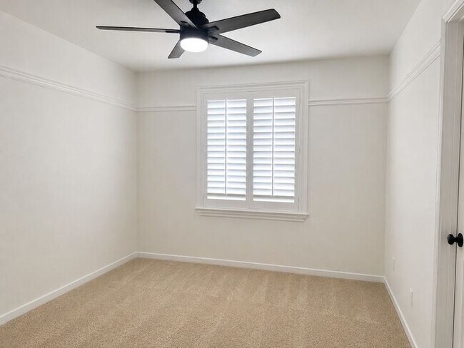Building Photo - $500 Move-In Credit| 4 Bed 3 Bath Home for Rent | Downstairs Bedroom + Full Bath | Walk to School...