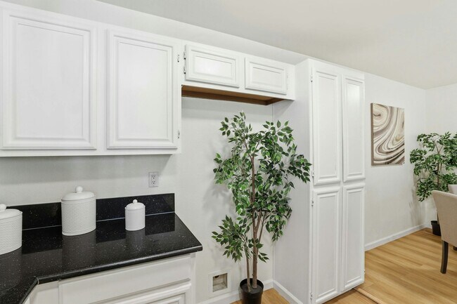 Building Photo - 3685 Nutwood Terrace