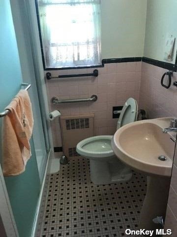 Building Photo - 202-14-202-53 53rd Ave