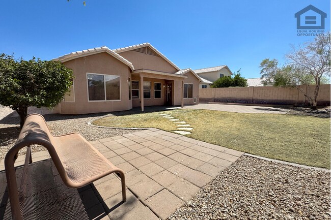 Building Photo - 3Bed/2Bath House in Avondale! Ready for Immediate Move-In! – RV GATE!